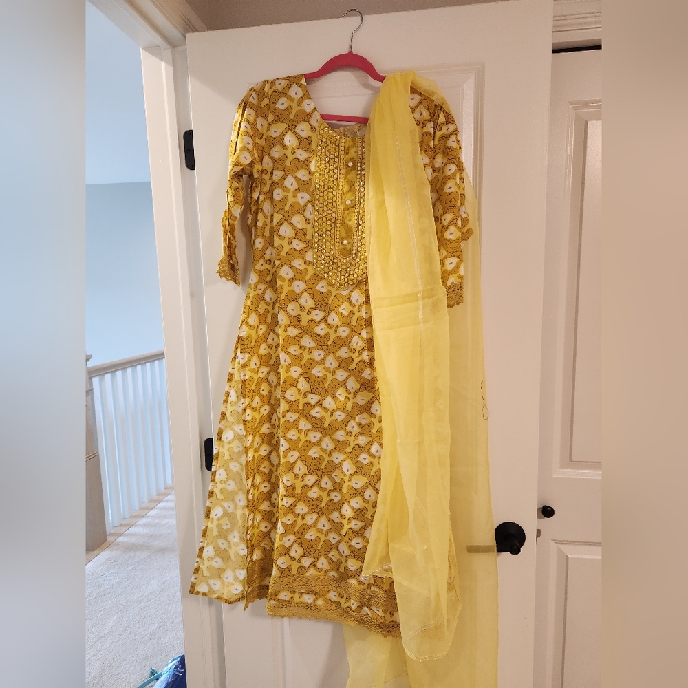 Indian Suit From The Loom- Yellow Floral Kurta with Dupatta